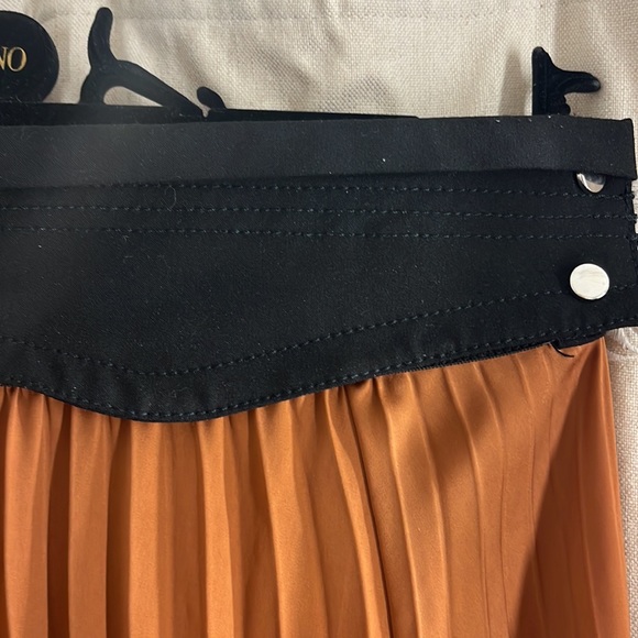 Zara Boho Pleated Maxi Skirt - Picture 6 of 11
